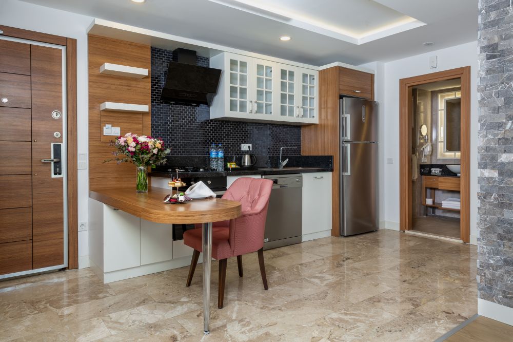 Deluxe Superior Suite, Greenwood Suites Resort (ex. Sherwood Suites Resort) 5*