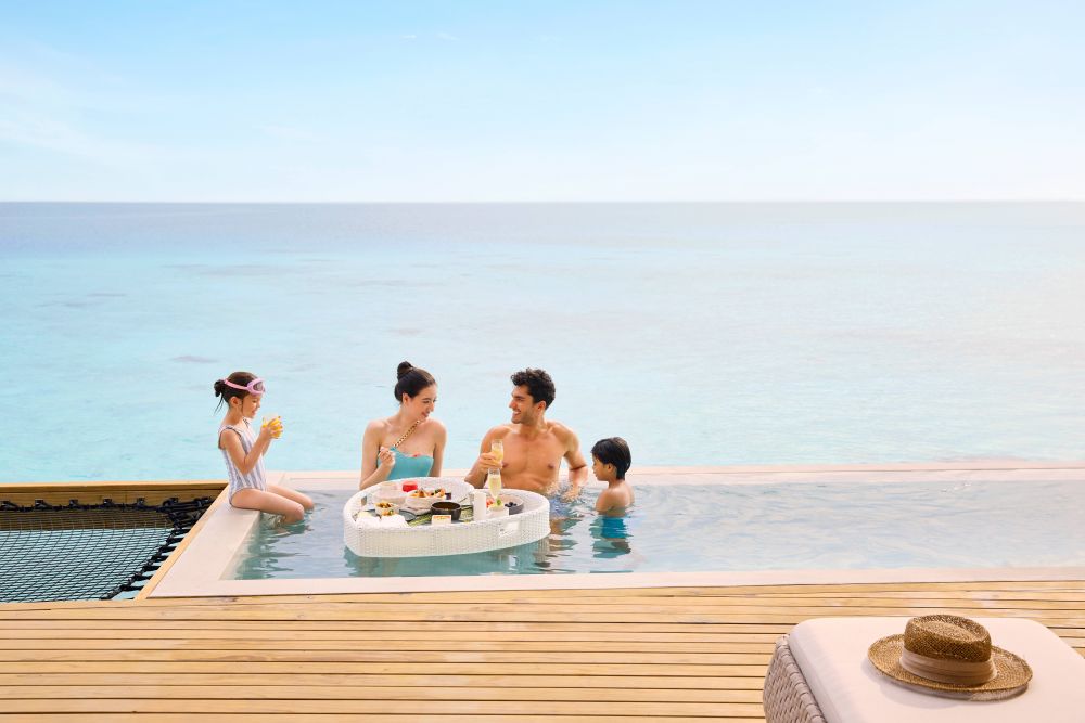 Mirage Overwater Sunset Pool Villa, Centara Mirage Lagoon Maldives 4*