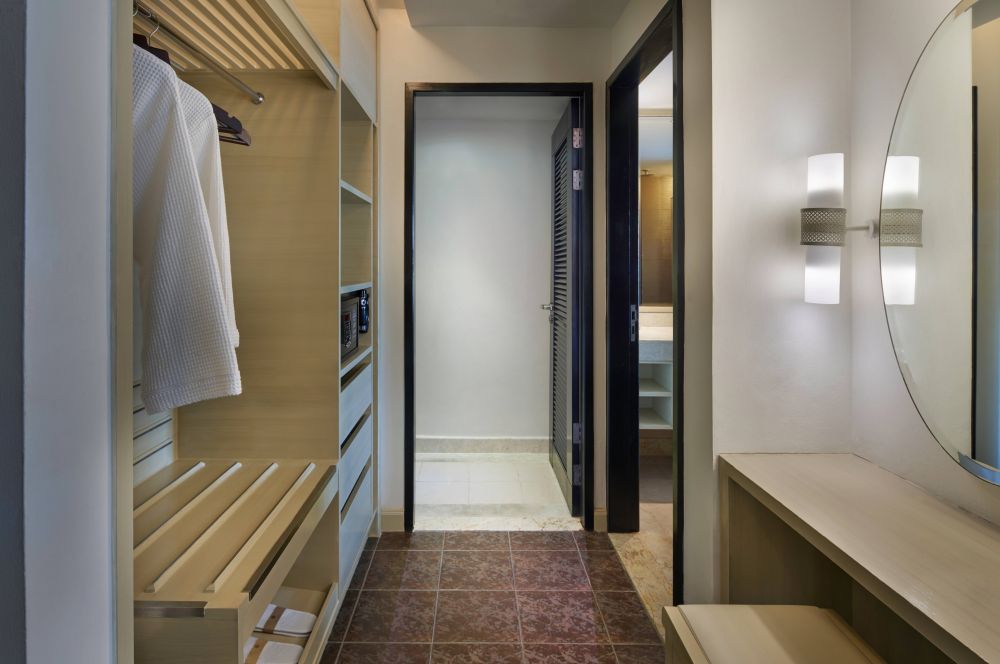 Deluxe Sea View Room, Pullman Phuket Panwa Beach Resort 5*