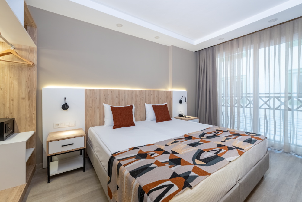 Superior Room, Villa Sun Flower Aparts & Suites 4*