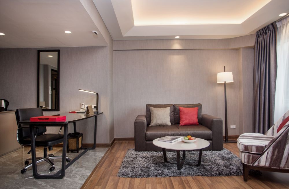 Premier Suite River View Room, Ramada Plaza By Wyndham Bangkok Menam Riverside 5*