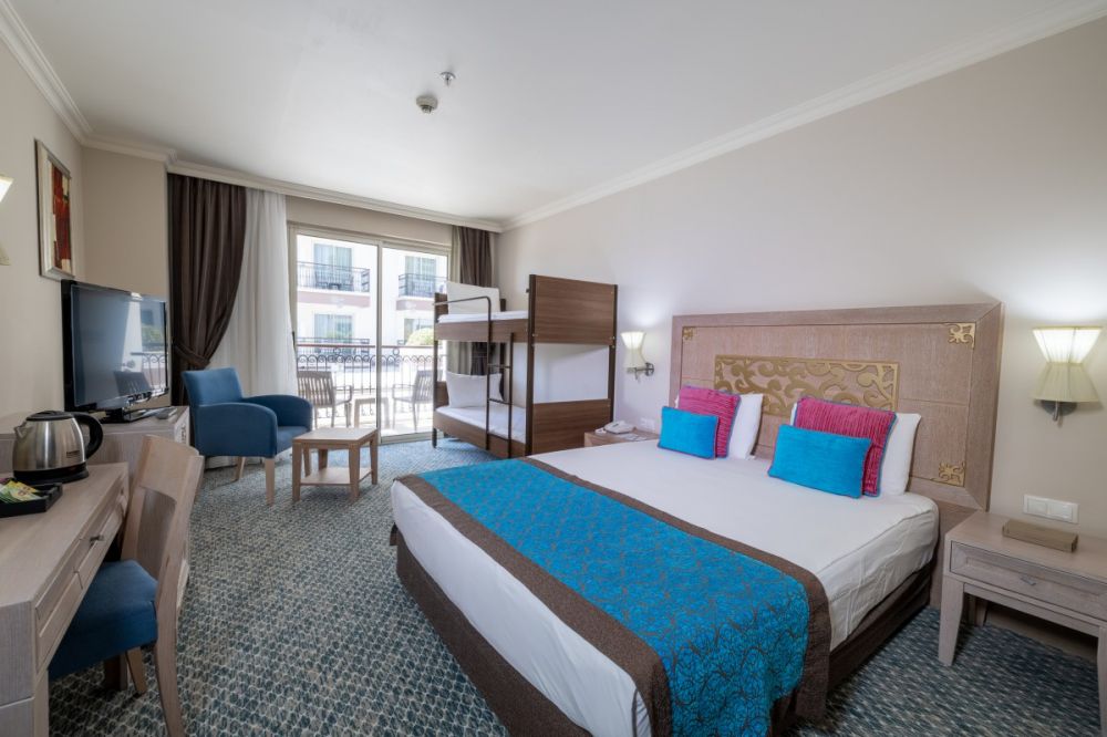 FAMILY ROOM WITH BUNKBED, Crystal Family Comfort Collection (ex. Crystal Family Resort & Spa) 5*