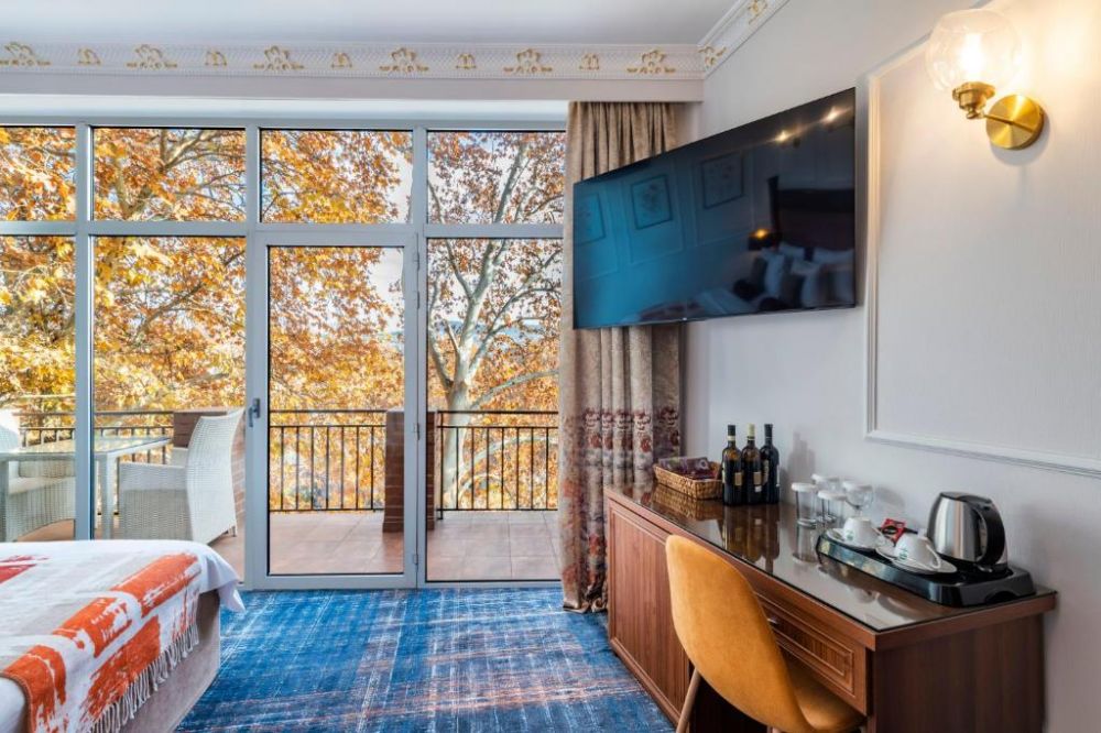 Standard Twin, River Side 4*