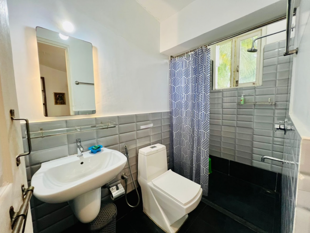 Deluxe AC, Per Avel Beach Holiday Home 3*