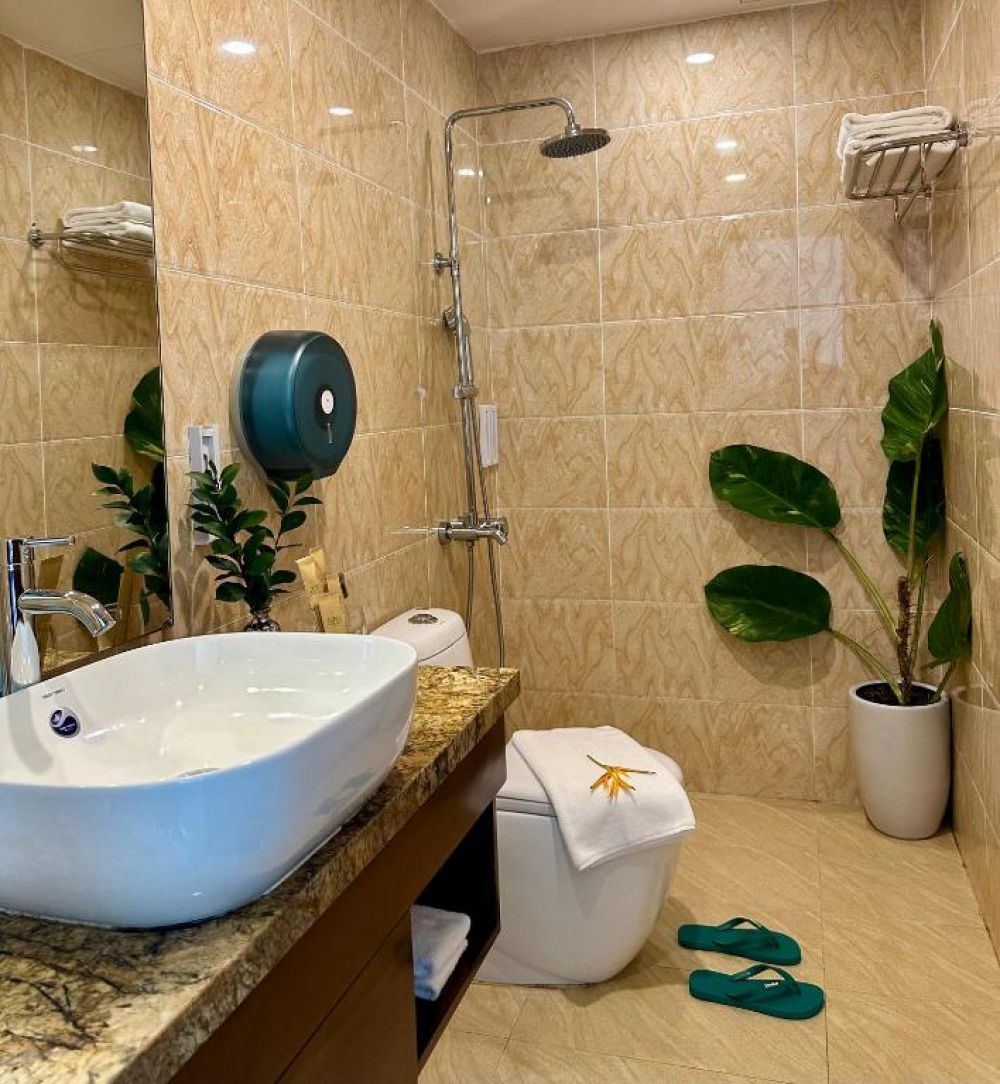 Suite 2 bedroom City View, Century Hotel Da Nang 4*
