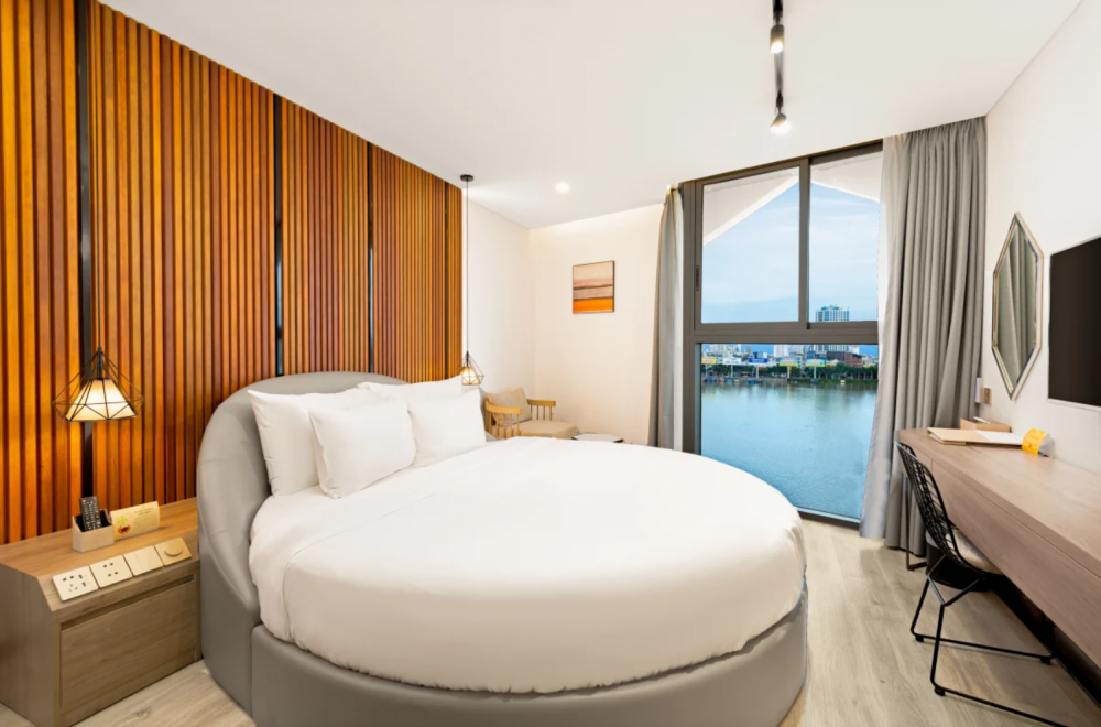 Deluxe Riverfront, Haian Riverfront Hotel Danang 4*