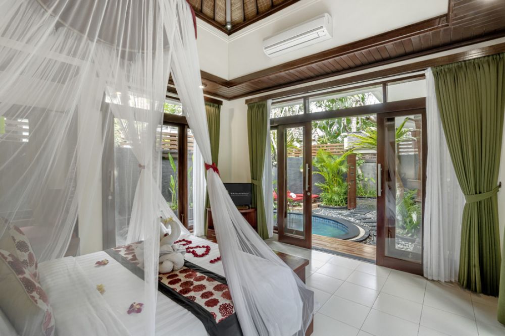 One Bedroom Private Pool Villa, The Bali Dream Suite Villa Seminyak 4*