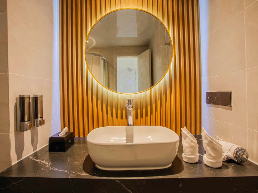 Comfort Room, Beach Hotel Guraidhoo 