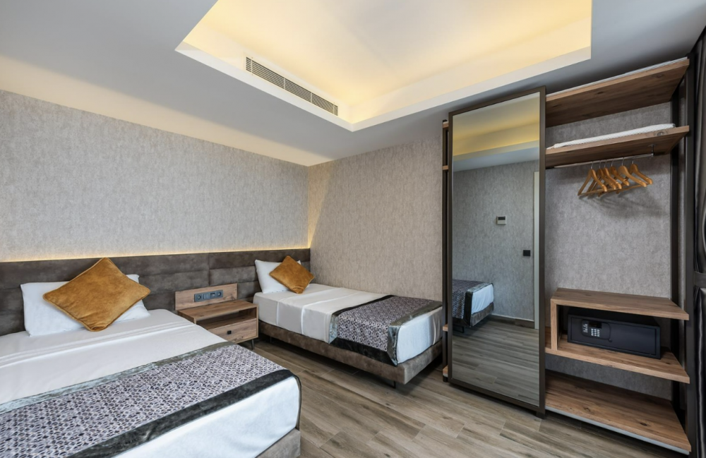 Premier Suite, Elite Luxury Suite & SPA Hotel 5*