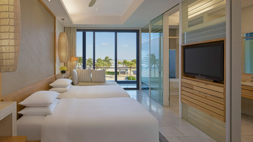 King/Twin Bedroom Ocean View, Hyatt Regency Danang Resort & Spa 5*