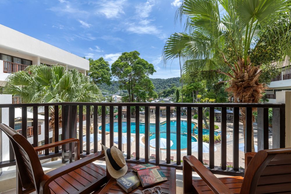 Premium Plus, Patong Lodge Hotel 3*