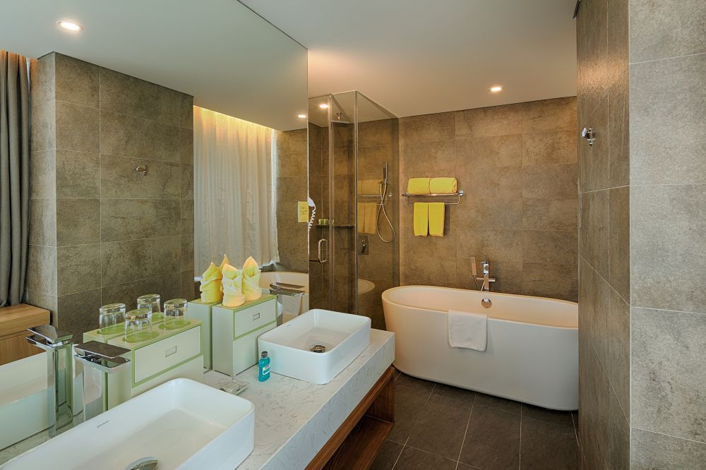 Executive Residence, Belle Maison Parosand 4*