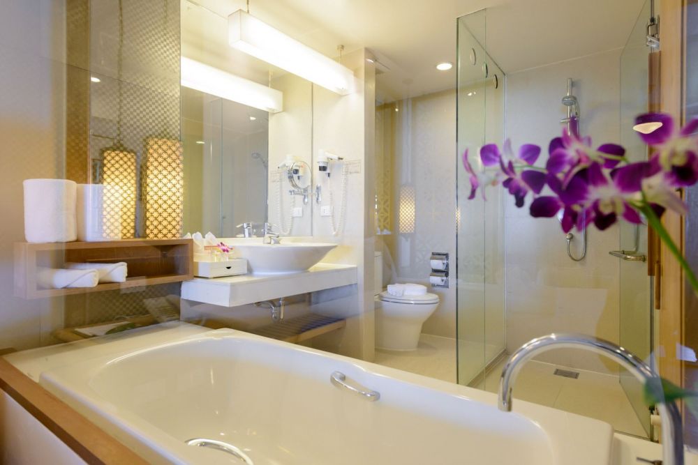 Junior Suite Oceanfront (Thani Wing), Kata Thani Phuket Beach Resort 5*