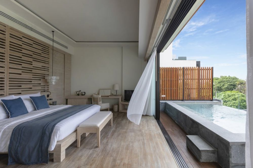 Sky Pool Suite, Cape Nidhra Hotel 5*