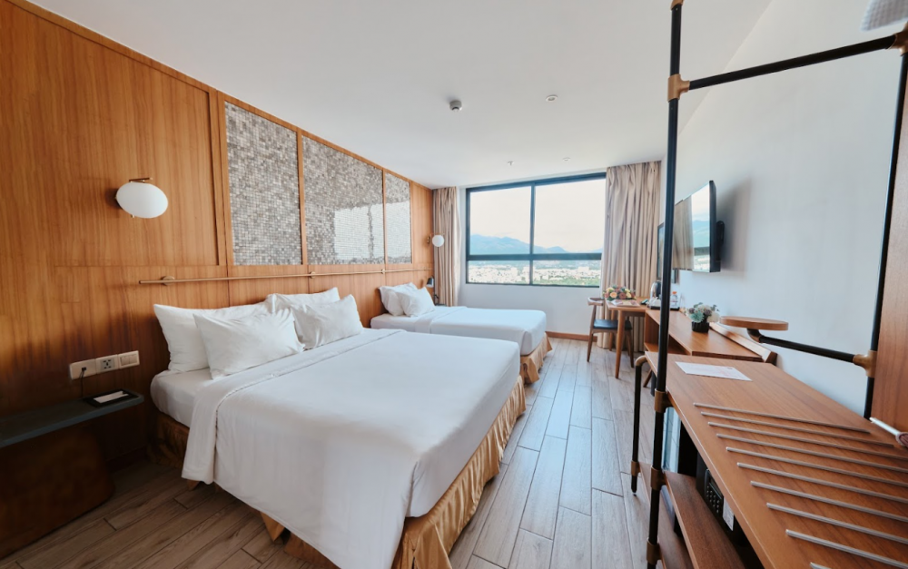 Deluxe Triple Room, Majestic Premium Nha Trang 4*
