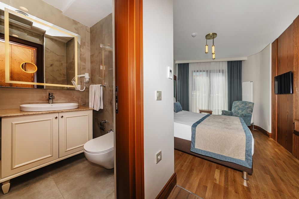 Standart Room, Triton Hotel Istanbul 4*