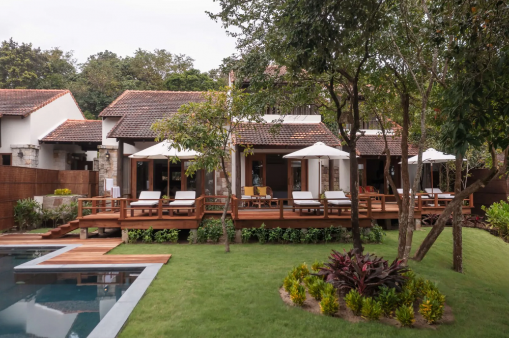 Beachfront Premier Pool Villa, Green Bay Phu Quoc Resort & Spa 4*
