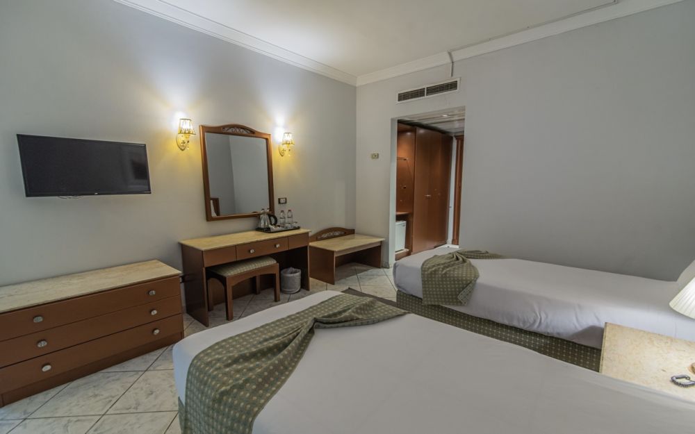 Standard/ Standard SSV, DEXON Roma Hotel (ex.Roma Hotel) 3*