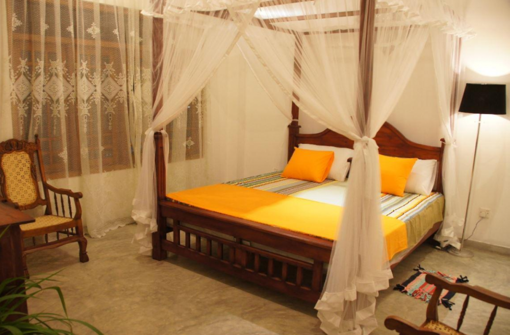 Deluxe Room non AC with balcony/with AC with balcony, Srimali's Residence 