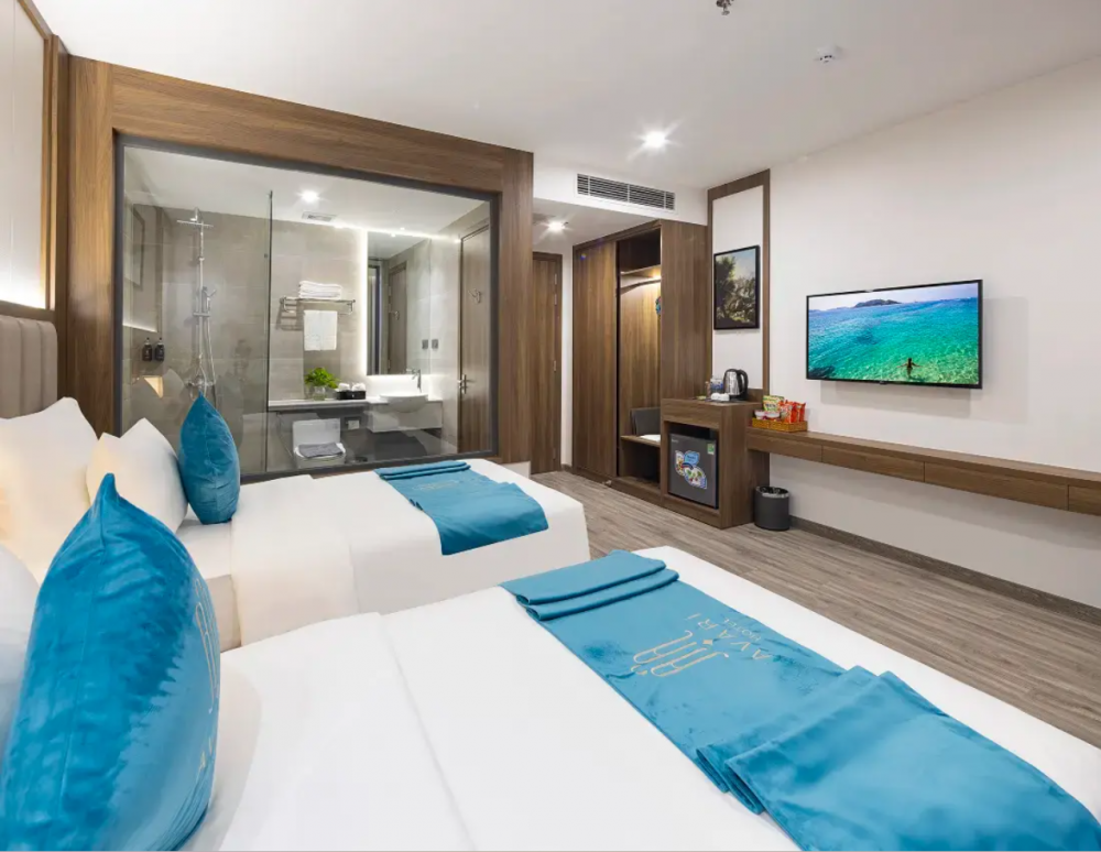 Premier, Avari Hotel 4*