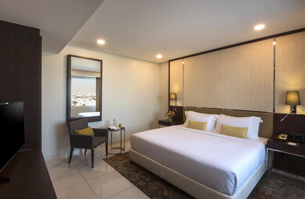 One Bedroom Deluxe Suite, Fraser Suites Muscat 5*