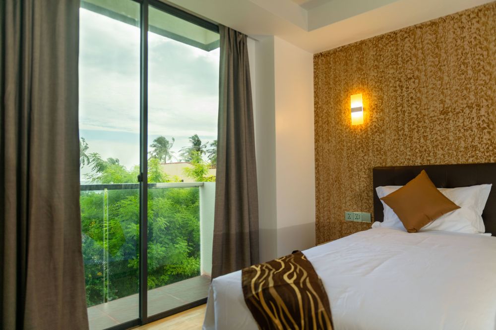 Deluxe Double Room with Sea View Balcony, Ari Grand 