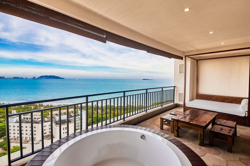 Panoramic Ocean View Loft, Ocean Sonic Resort Sanya 5*