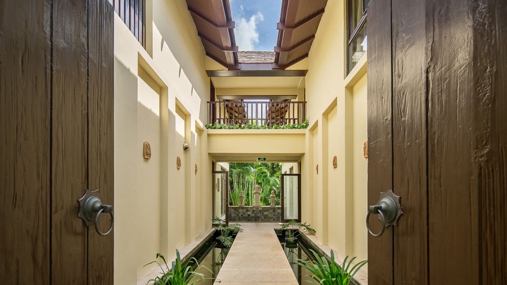 2 Bedrooms Villa, Yalong Bay Villas & Spa 5*