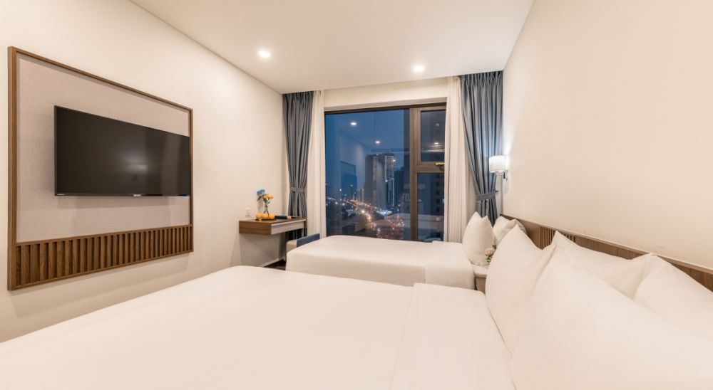 Premier TRPL, Mangata Beachfront Hotel 4*