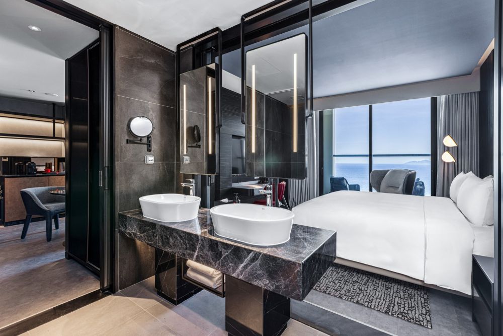 Suite OV, Radisson RED Danang 5*