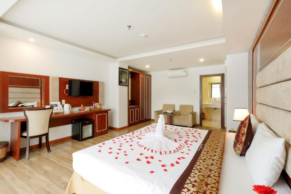Executive Balcony SV, Paris Nha Trang 3*