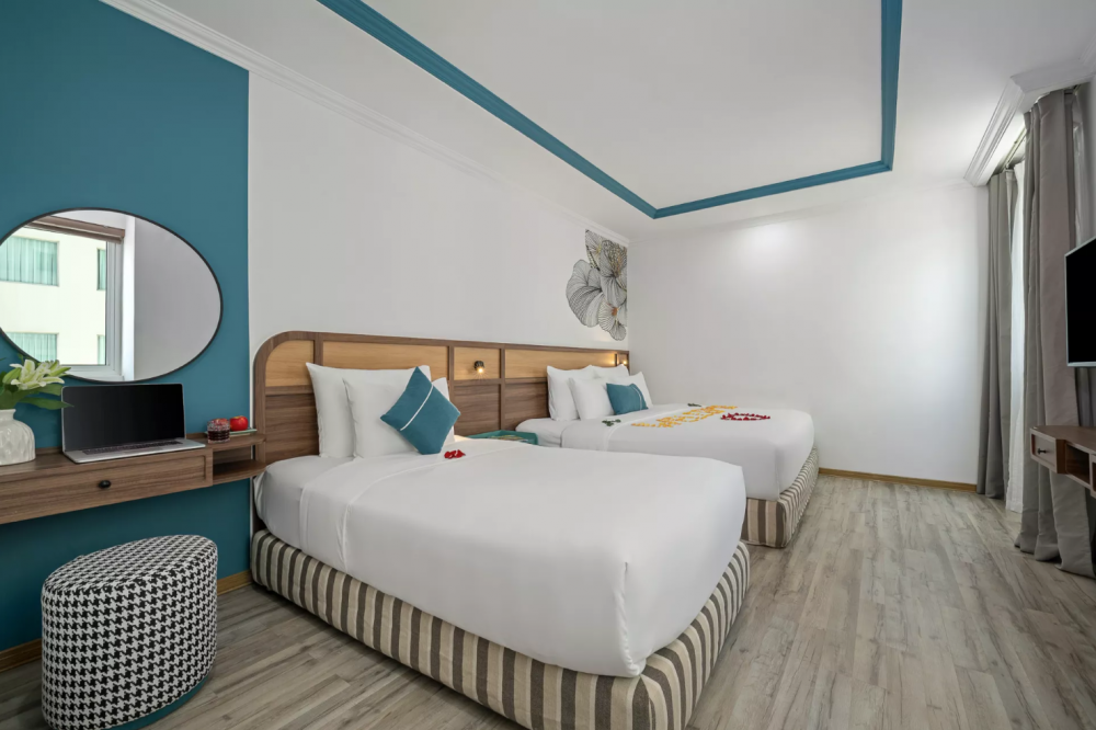 Deluxe Triple Partial Sea View, Paracel Beach Hotel 4*