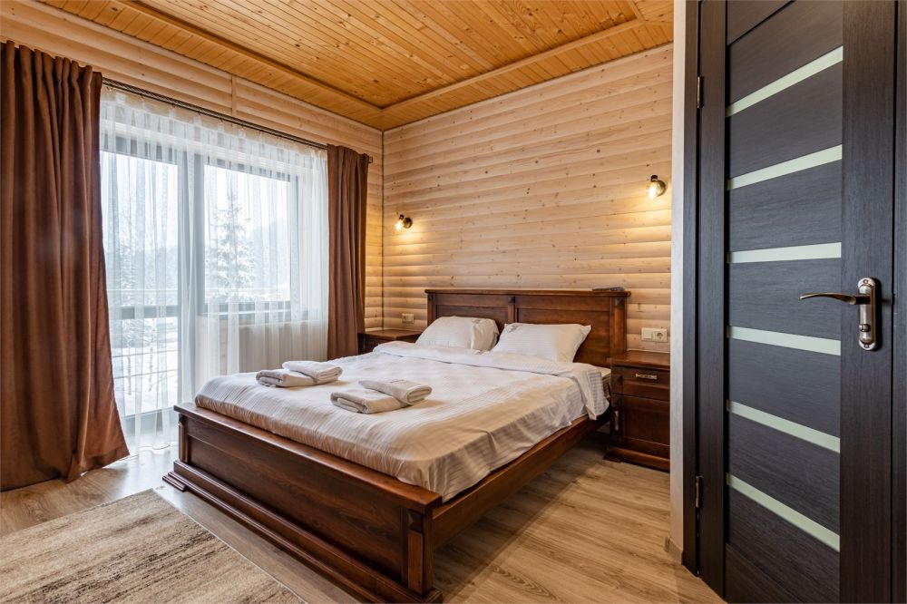 Делюкс, Madison Hotel 3*