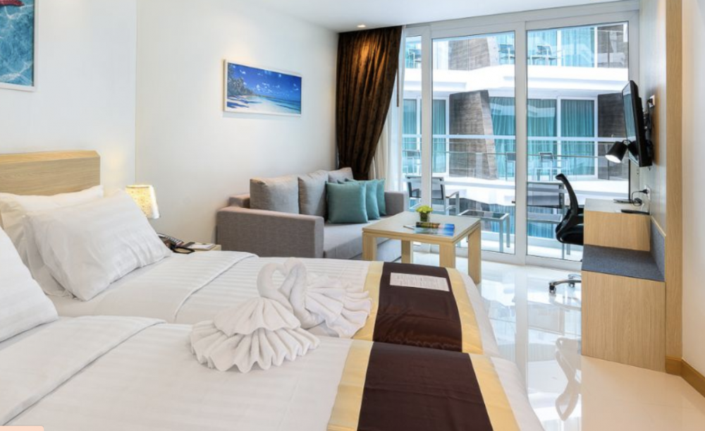 Deluxe Room, The Beachfront Hotel Phuket 4*