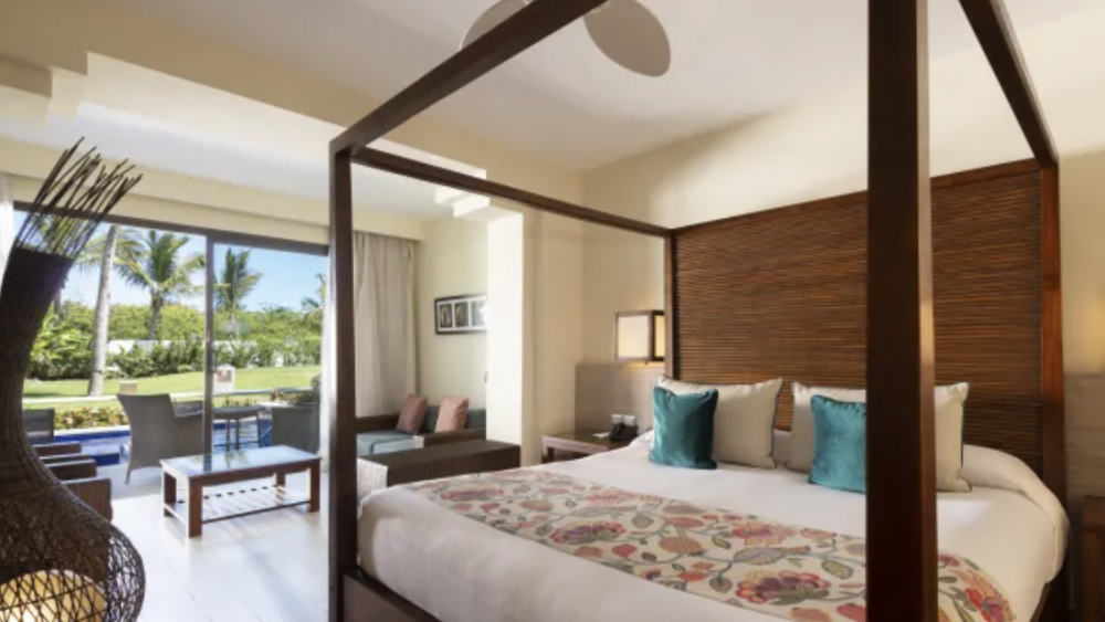 Privileged Junior Suite Deluxe & Swimming Pool, Catalonia Royal Bavaro | Adults Only 5*