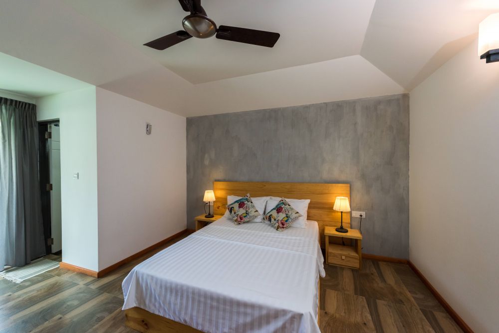 Tropical Balcony Room, Isla Dhiffushi 