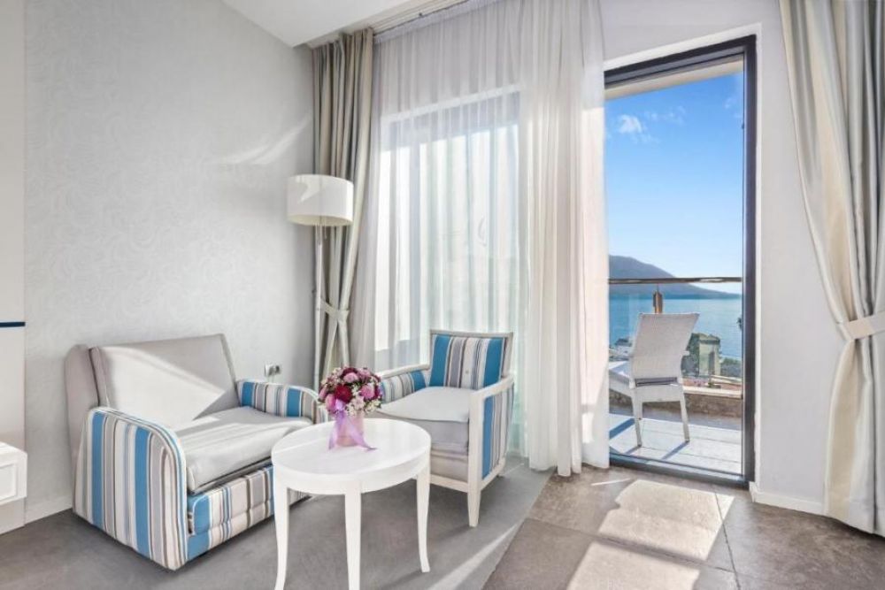 Standard Sea View, Bracera 4*