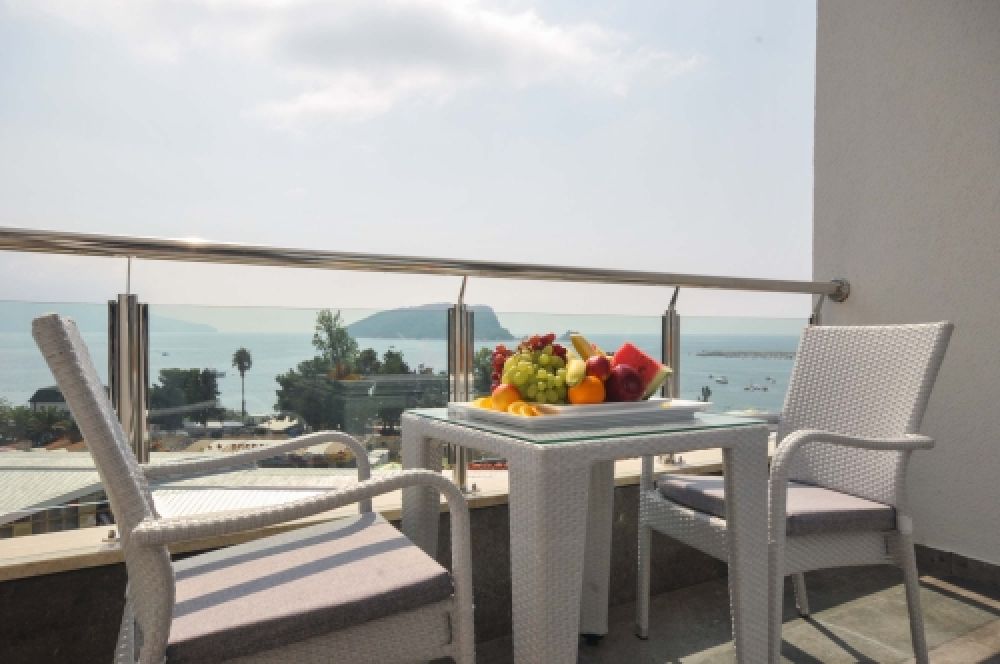 Suite APP Sea View, Bracera 4*