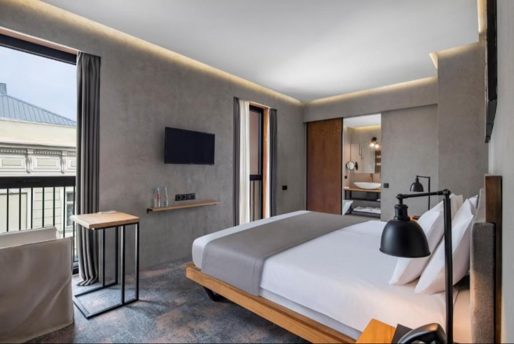 Corner Suite, Iota 5*