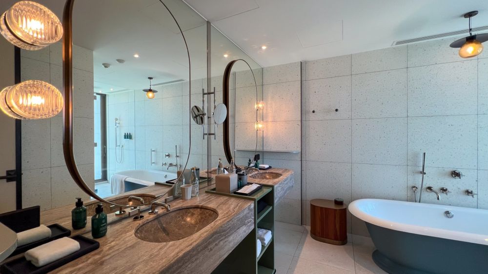 Premier OV Suite, New World Hoiana Beach Resort 5*