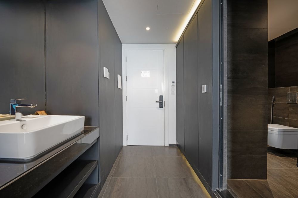 Premier Deluxe Ocean Family, The Code Hotel & Spa Da Nang 4*