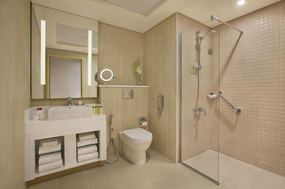 2 Bedroom Family Suite, DoubleTree by Hilton Dubai Jumeirah Beach 4*