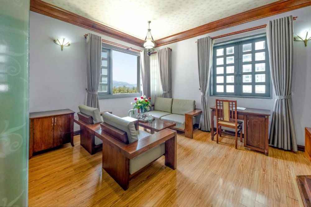 Luxury Suite, Rembrandt Hotel Nha Trang 3*
