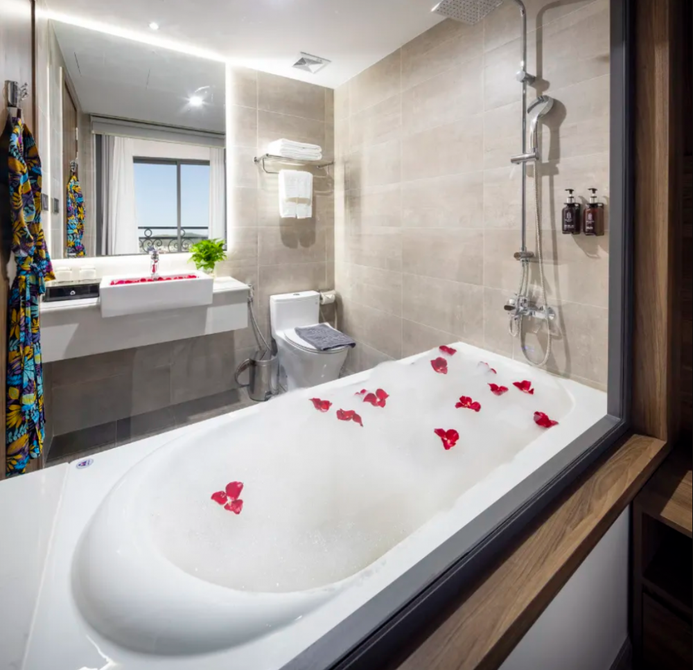 Executive, Avari Hotel 4*