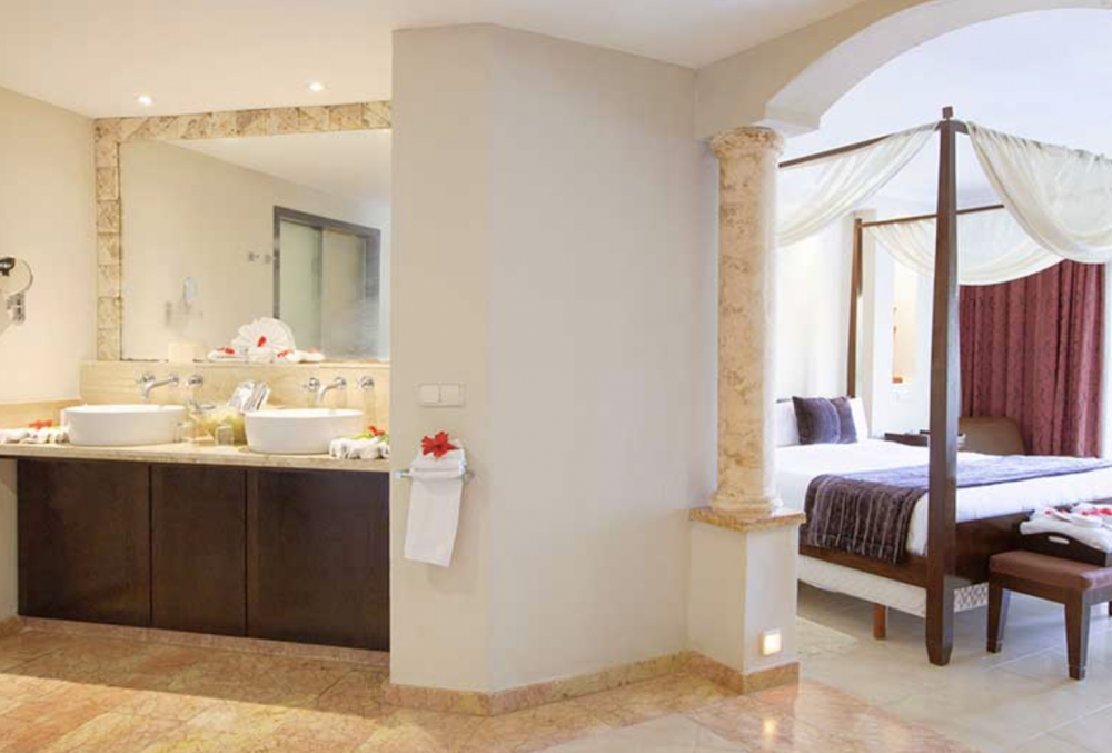 One Bedroom Suite With Jacuzzi, Majestic Elegance 5*