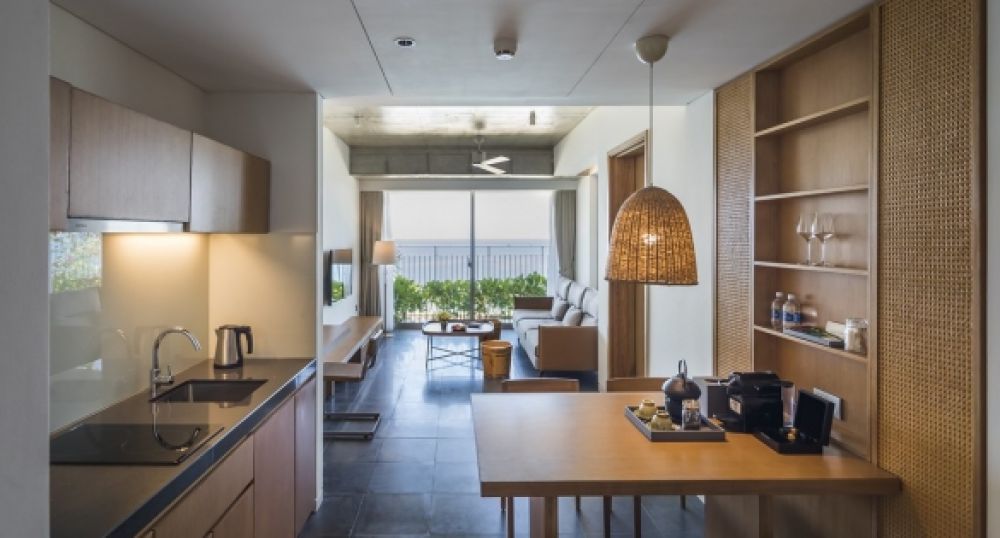 1 Bedroom Luxury Ocean Front Apartment with Balcony, Chicland Hotel 4*