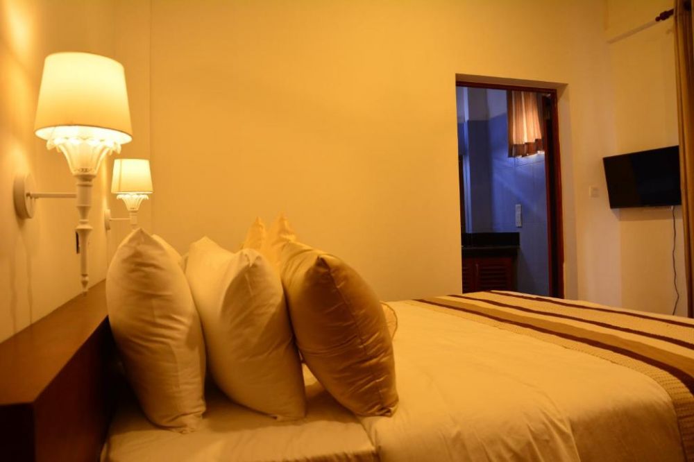 Deluxe Room, Gloria Grand Hotel 3*