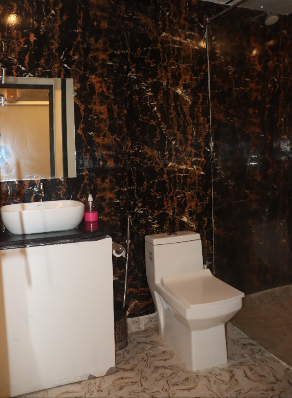 Premium, Da Beach Box Pub & Resort 3*