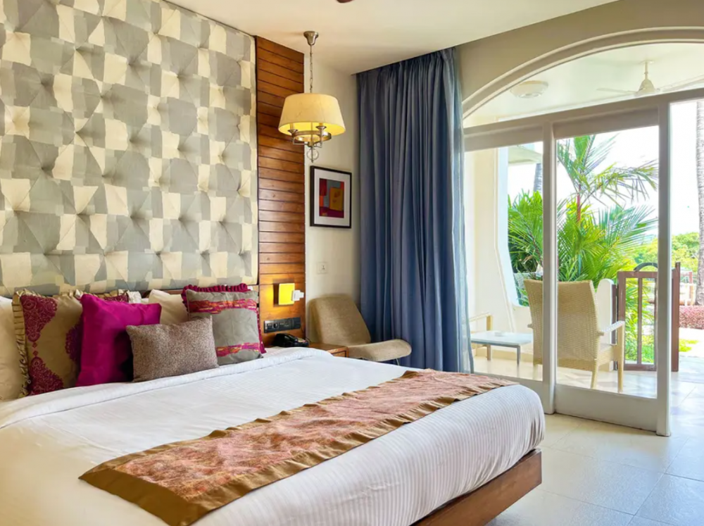 River Side Room, Acron Waterfront Resort 4*