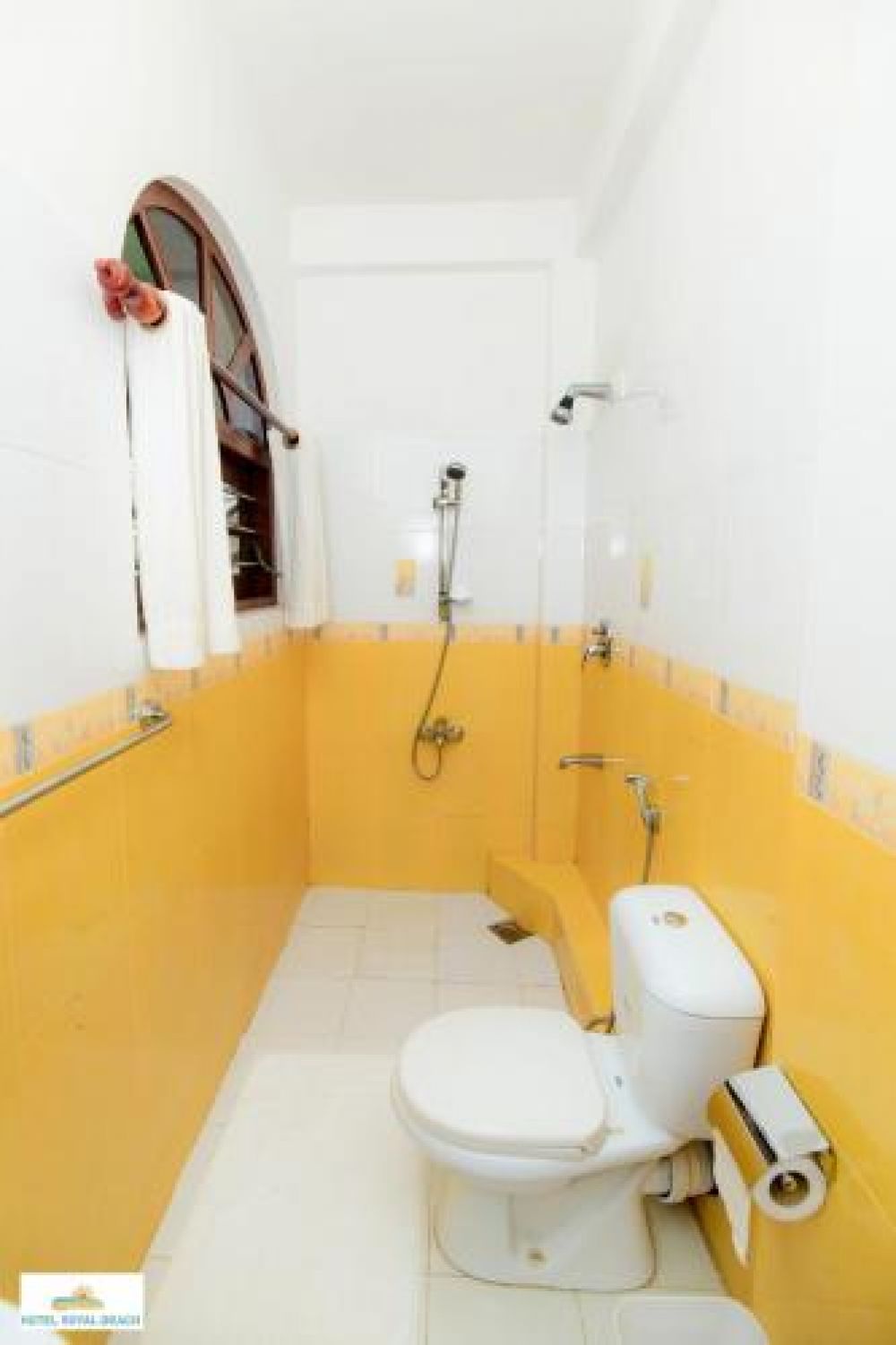 Deluxe Sea View, Royal Beach Hotel & Restaurant 2*